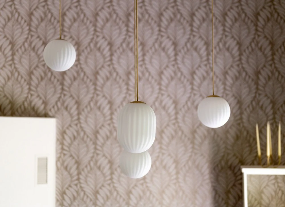 00-luminaire-suspensions-design-globe-blanc-lumiere-salon