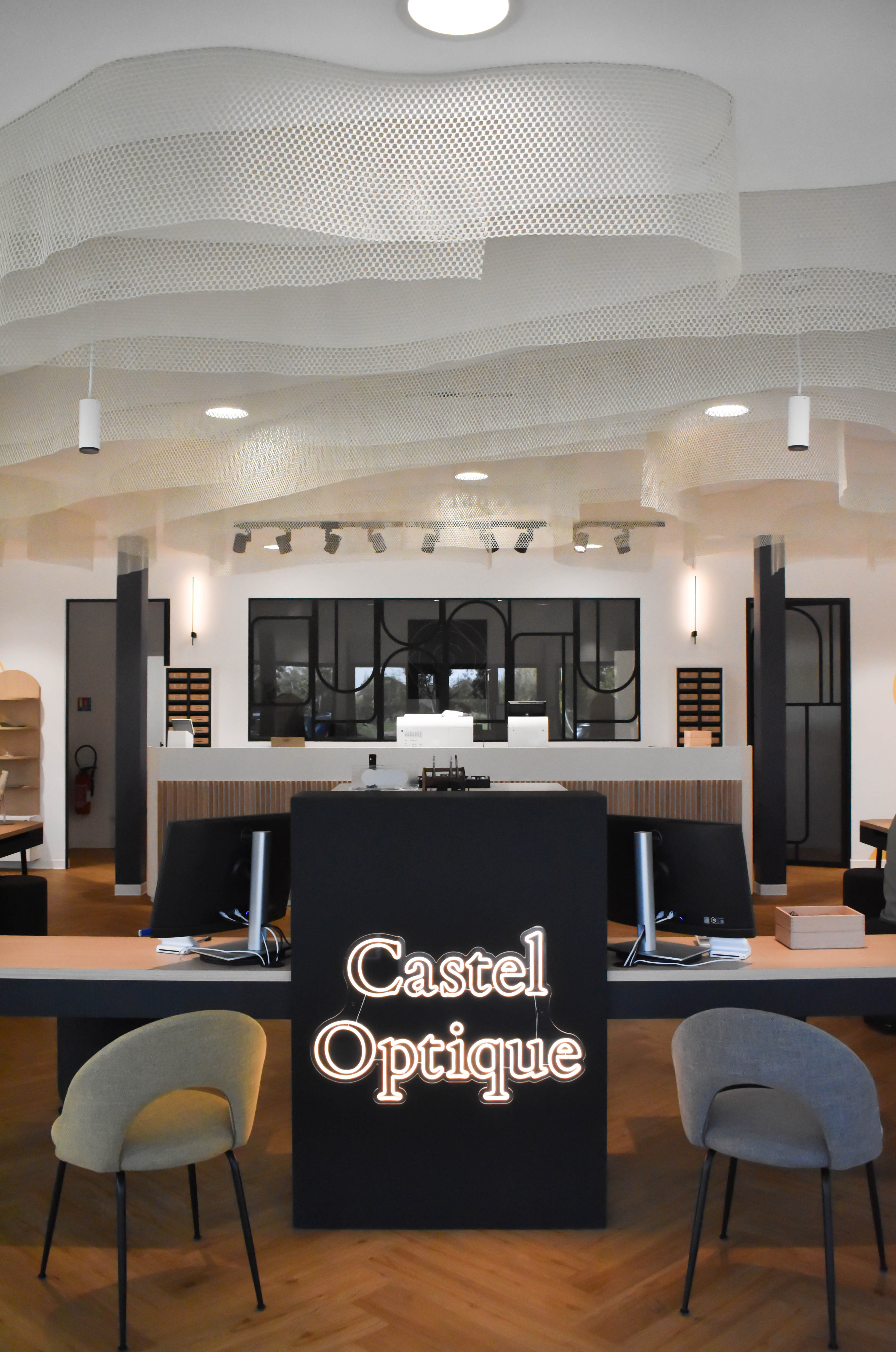 castel optique PR-16